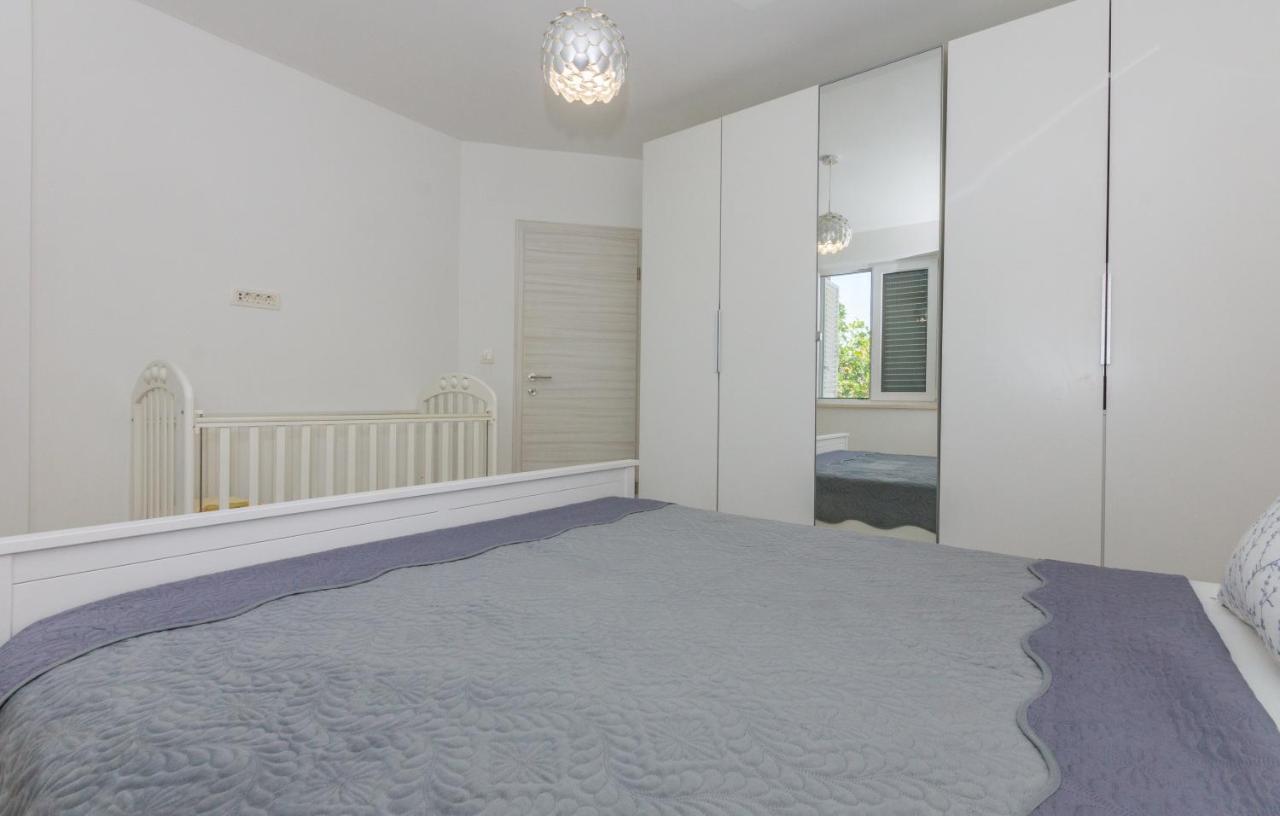 Adria Krk Apartment คิร์ก ภายนอก รูปภาพ