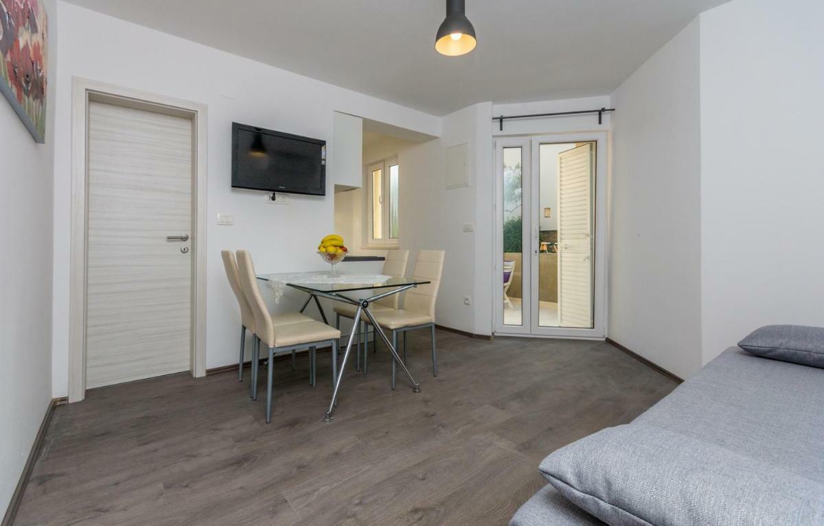 Adria Krk Apartment คิร์ก ภายนอก รูปภาพ