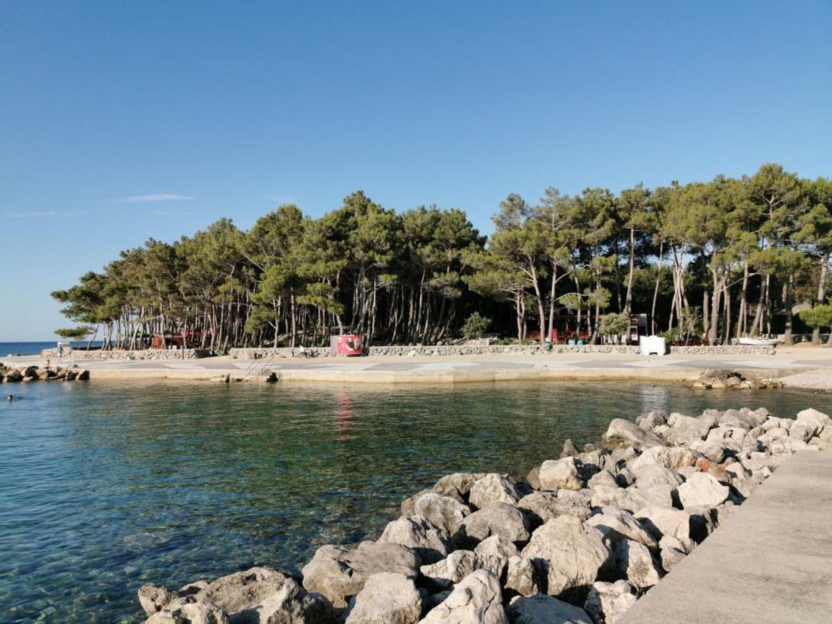 Adria Krk Apartment คิร์ก ภายนอก รูปภาพ